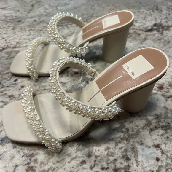 NEW never worn Dolce Vita Noel Heels. Size 8.5 - Picture 4 of 8